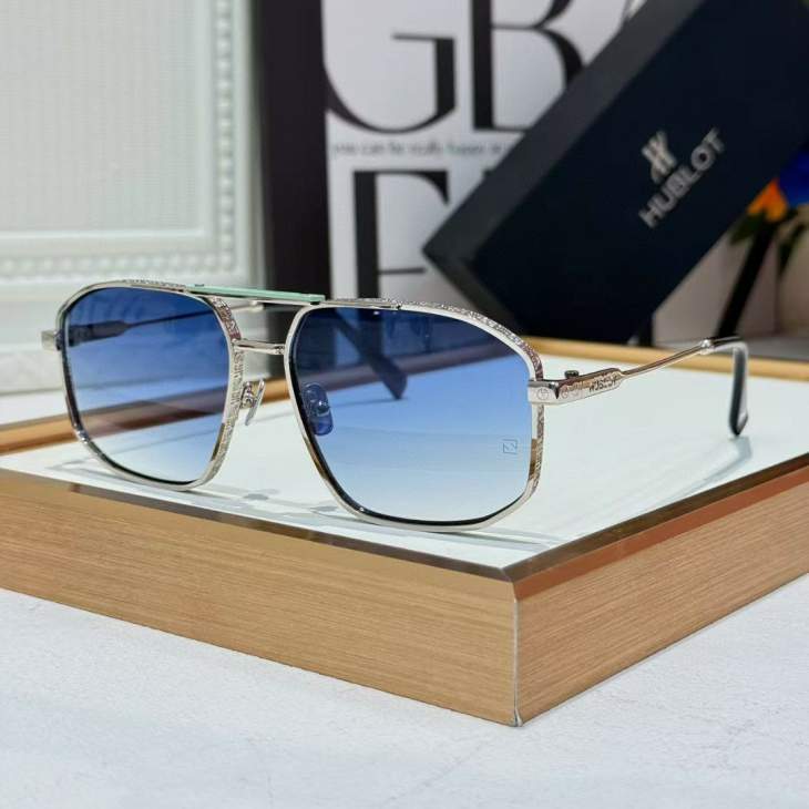 Picture of Hublot Sunglasses _SKUfw71164353fw